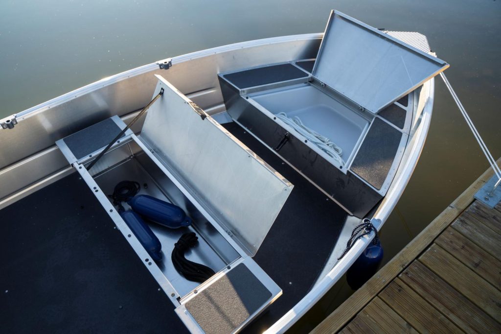 Buster_Xs_Aluminum_MotorBoat