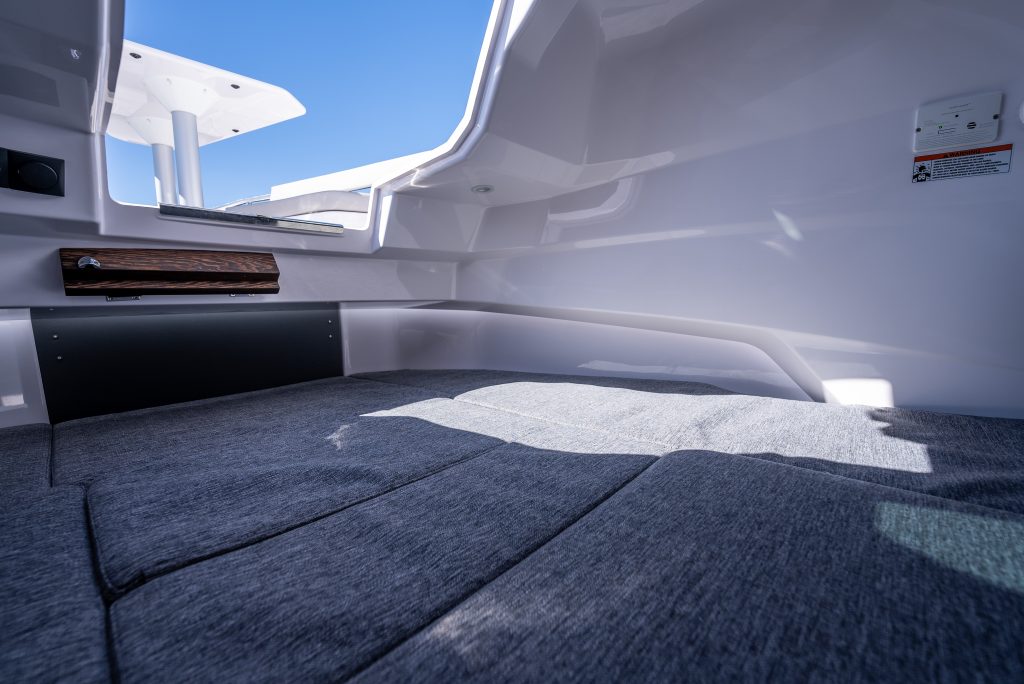 Axopar 29 XC Cross Cabin